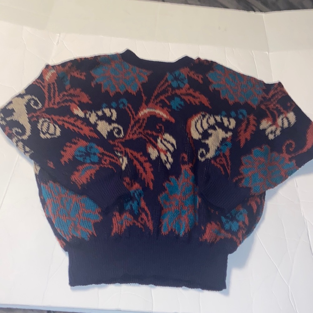 Cabin Creek sweater size S